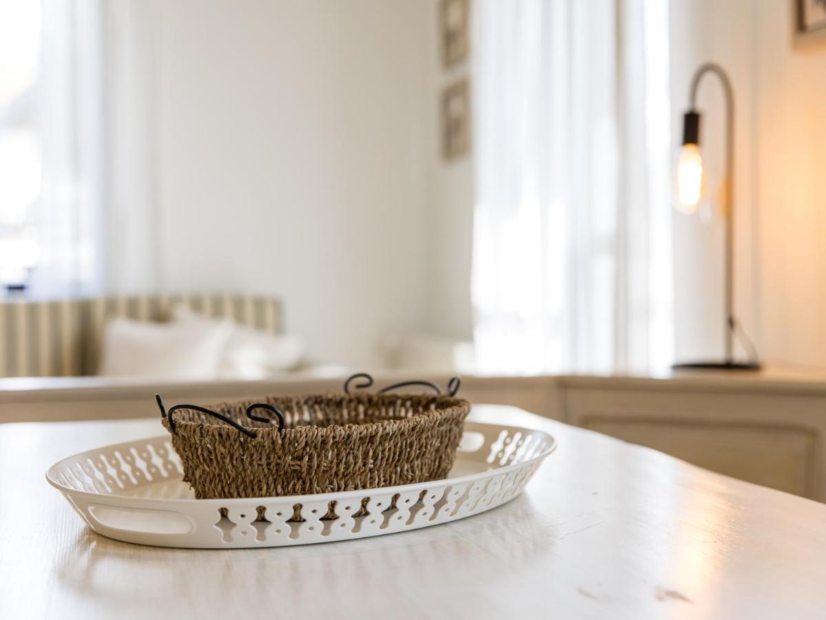 Alpinia Apartment