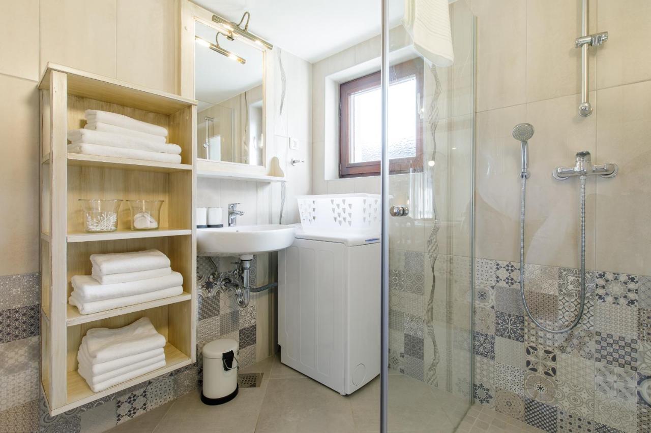 Alpinia Apartment *