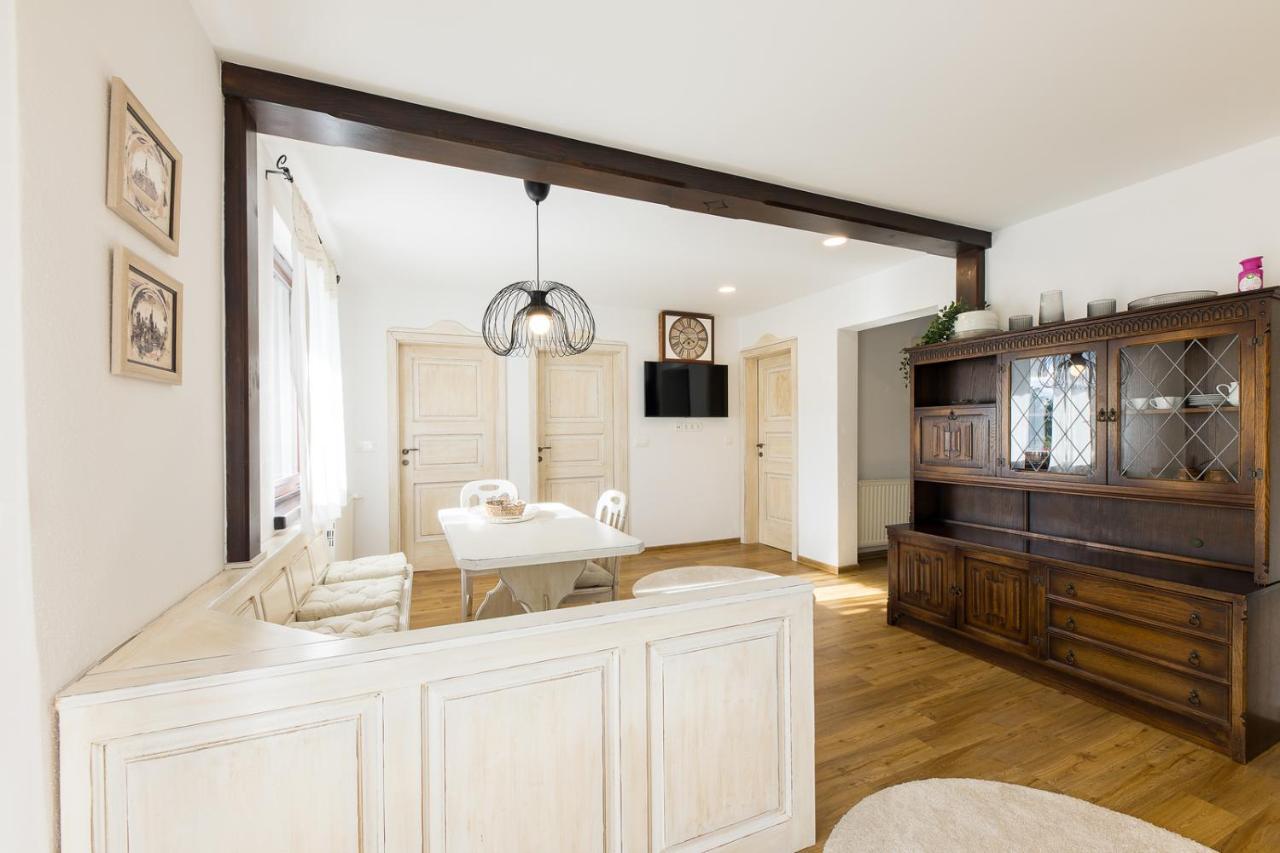 Alpinia Apartment *