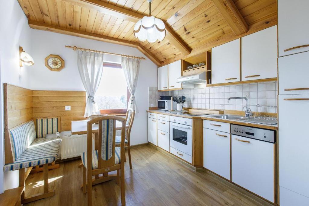 Apartment Alpinia *